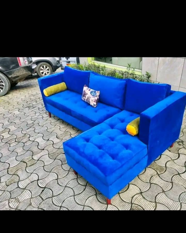 Canapé bleu 