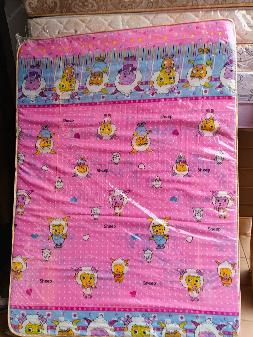 Matelas standard rose